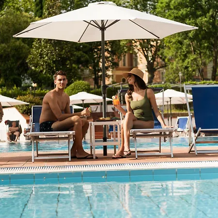 Hotel Grand 4*
