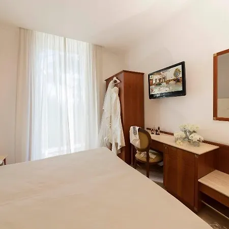 Grand Hotel